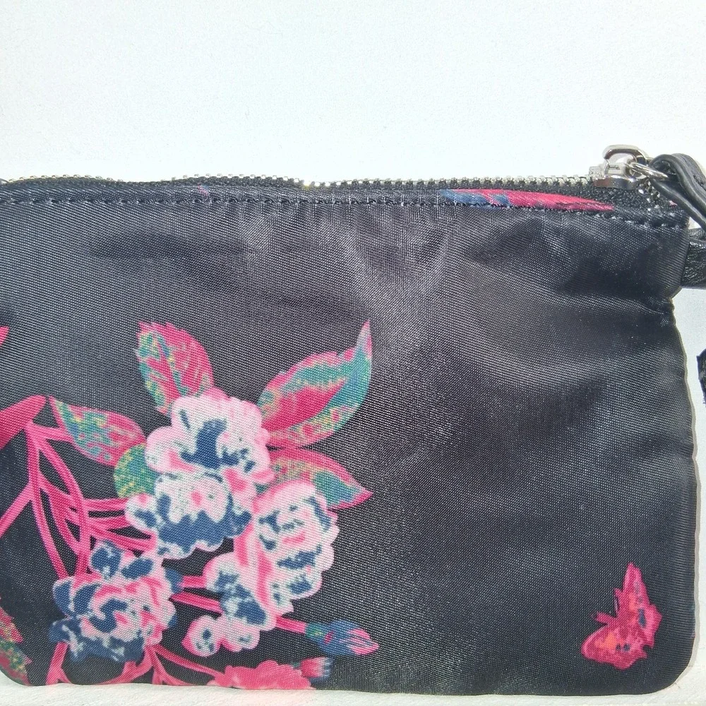 Steve Madden Black Wristlet Clutch Wallet With Strap. Logo FLOWERS